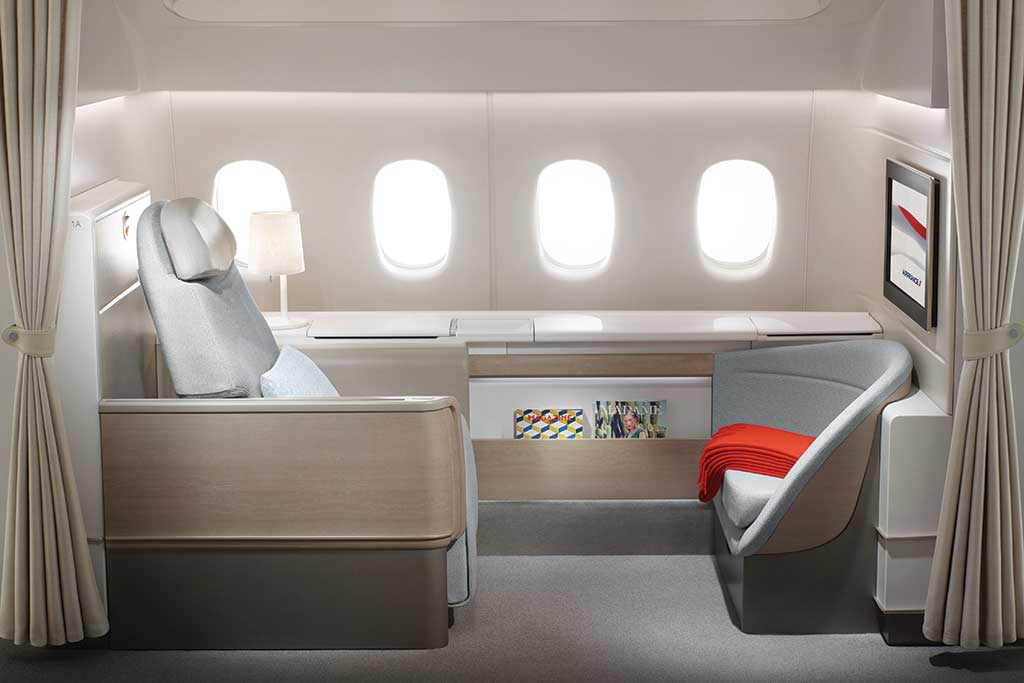 Air-France-“La-Premier”-business-class-cabin
