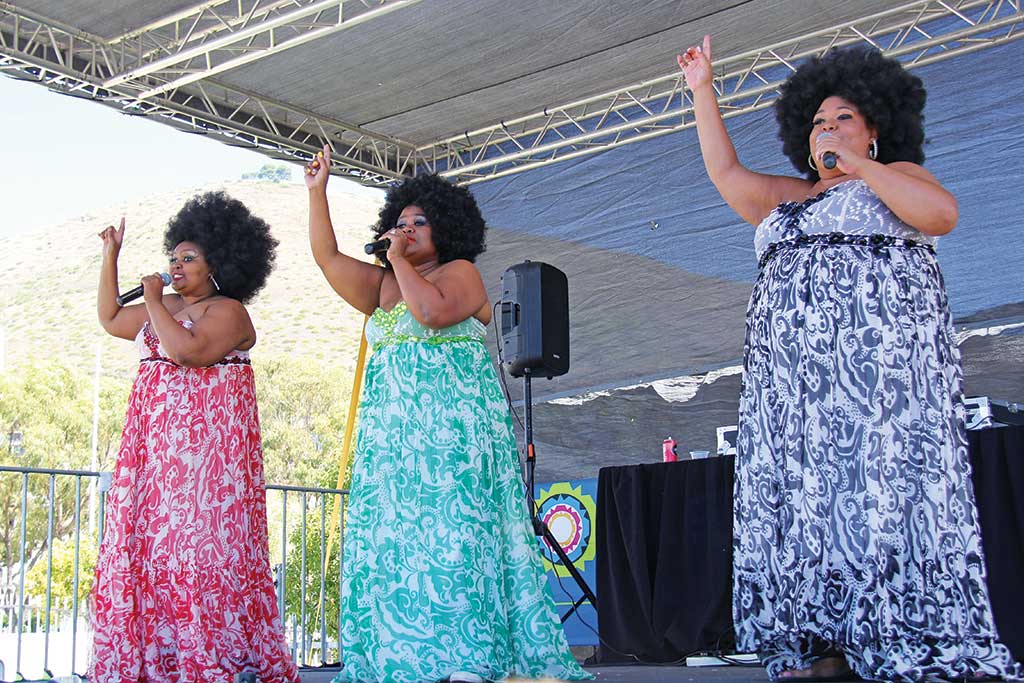 Three Tons of Fun, a Cape Town-Based Female Trio
