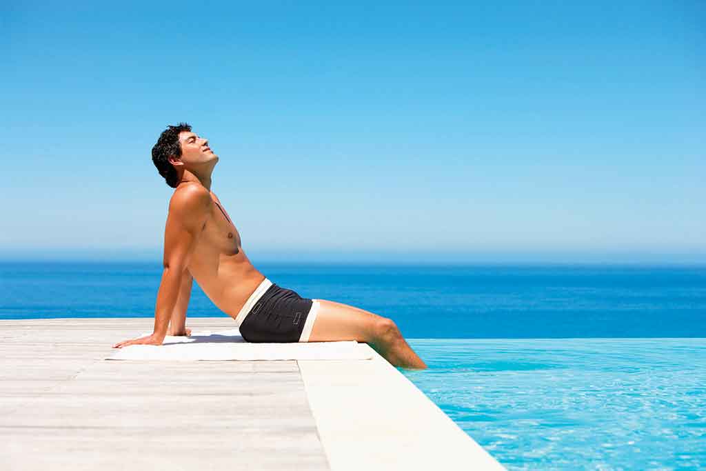 Choosing the Ideal Men's Swimwear to Suit Your Body Type – TIMOTEO