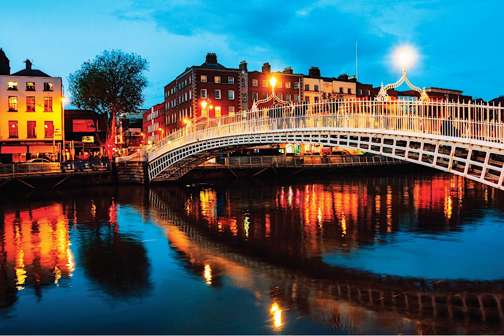 Ha Penny Bridge in Dublin, Ireland