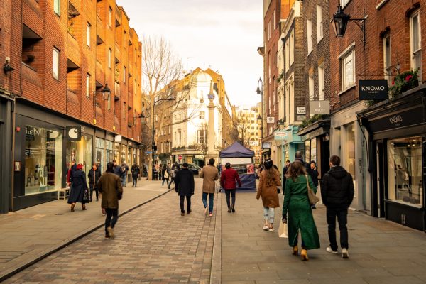 25 Independent Bookstore That Are Open Online!