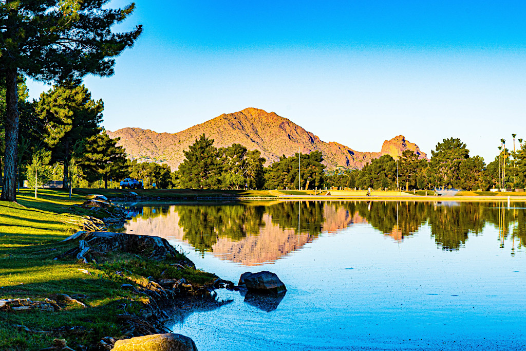 Lake and Camelback Mountain in Scottsdale, Arizona