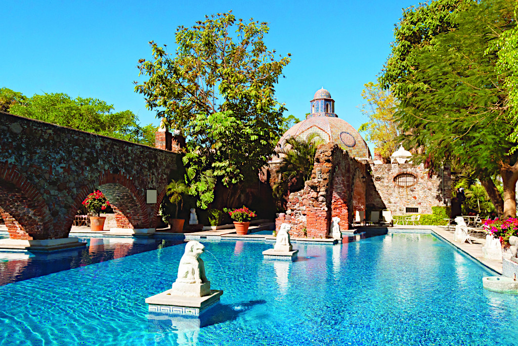 A Luxurius Hacienda in Cuernavaca, Mexico