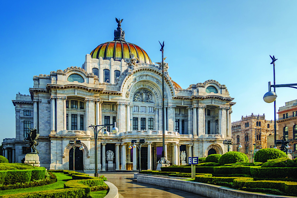 Palacio de Bellas Artes | Arturo Ortiz, St Regis Mexico City