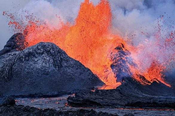 Erupting Volcano In Iceland (Photo by Benny Christiansen)