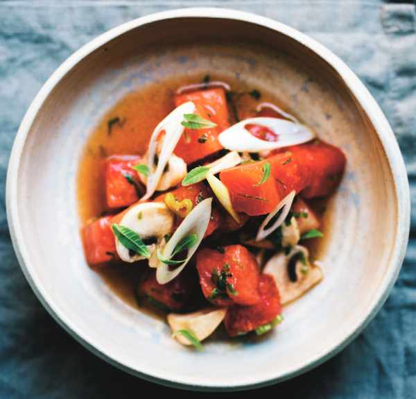 Melon Salad at Tian Bistro (Photo by Ingo Pertramer-Brandstätter Verlag)