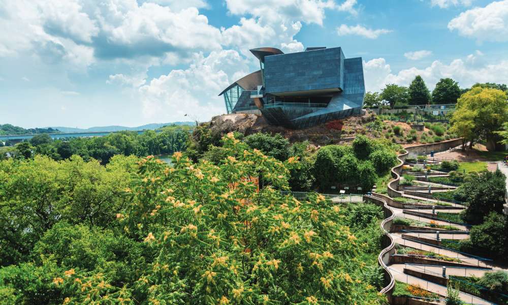 The Hunter Museum of American Art and the Famous Walnut Street Pedestrian Bridge (Photo by Michael Carni)