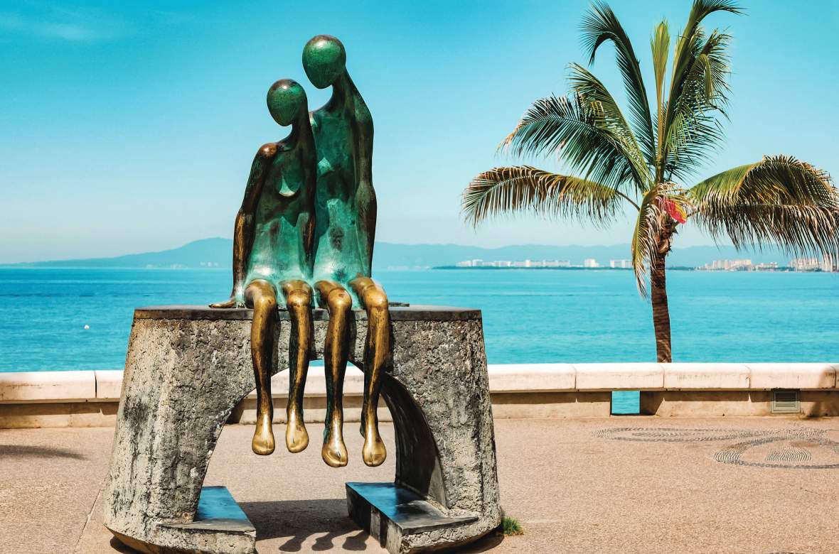 Sculture on theMalecon in Puerto Vallarta (Photo by Ackats)
