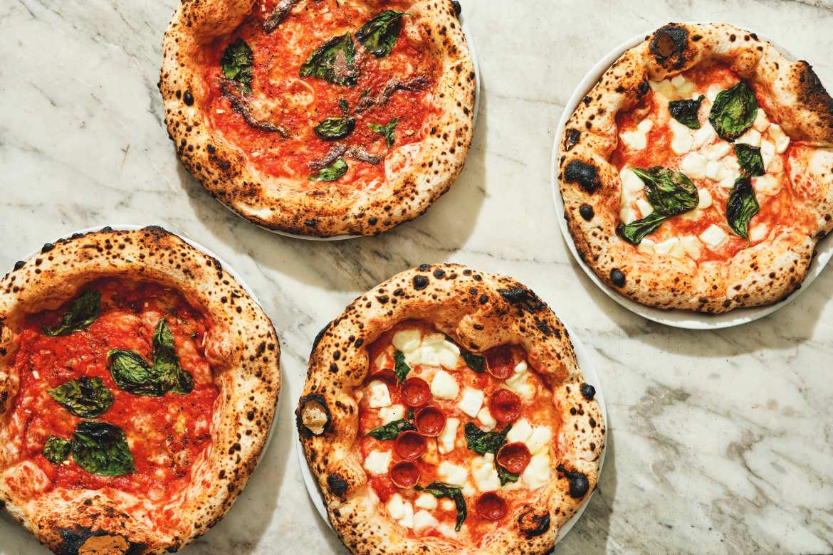 Una Pizza Napoletana in NYC (Photo by Mark Weinberg)