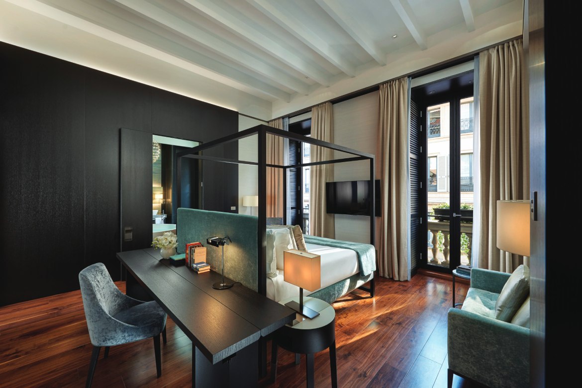 Presidential Suite Bedroom (Photo by Mandarin Oriental, Milan)