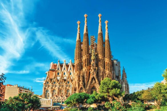 La Sagrada Familia (Phot by Valerie2000)