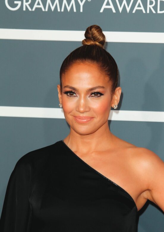 J Lo at the Grammy Awards (Photo by Kathy Hutchins)