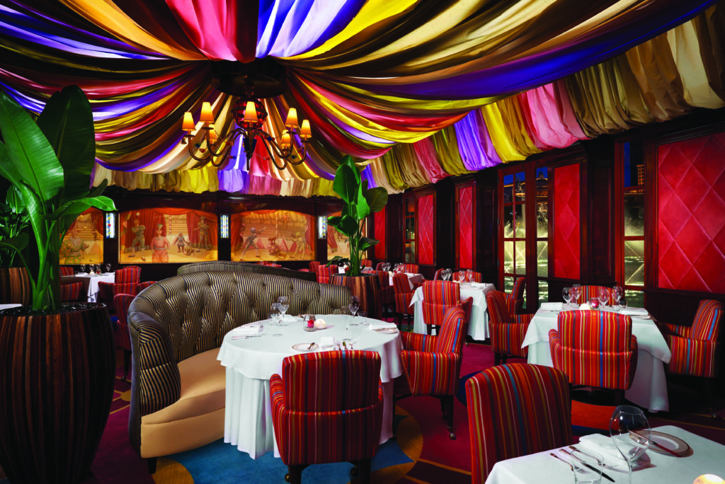 Le Cirque Dining Room (Photo by Scott Chebegia)