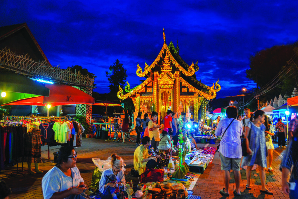 The Famous Sunday Night Market at Chiang Mai's Thapae (Photo by Kwannokprom)