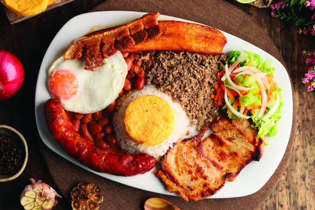 Bandeja Paisa (Photo by Enfococlick)