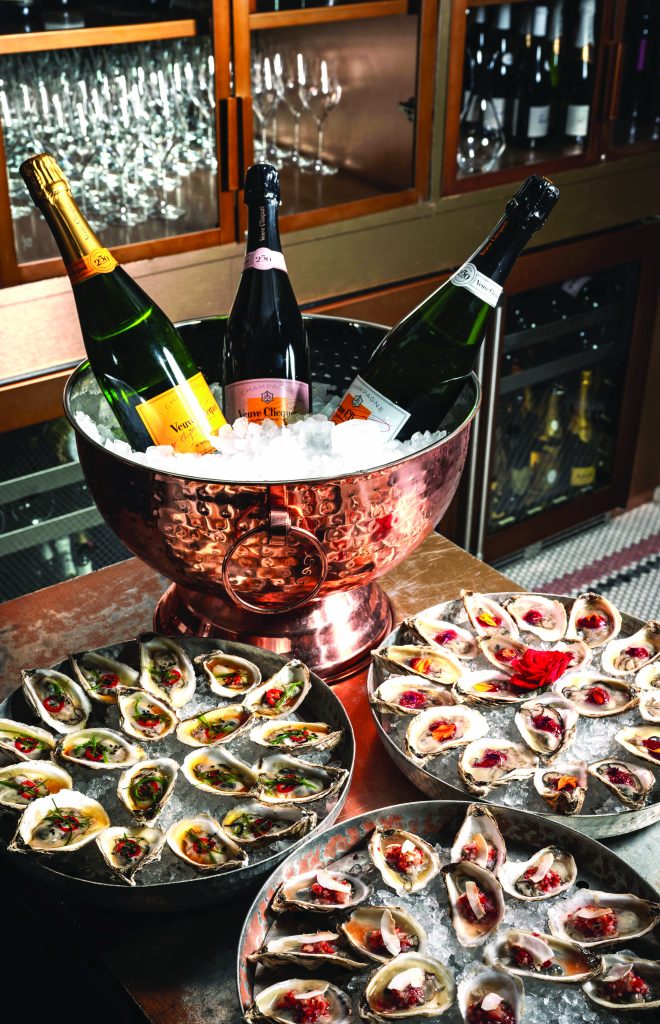 Coffee Oysters Champagne (Photo: by Dan ei l Neuhaus)