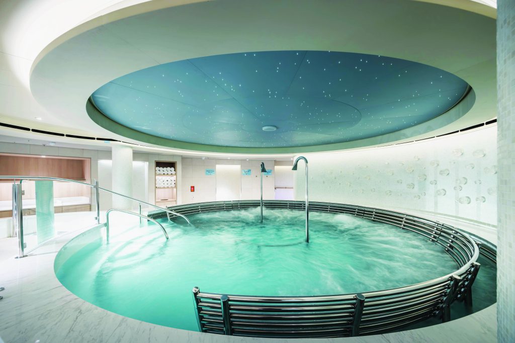 Mareel Thermal Spa Pool (Photo by Cunard)